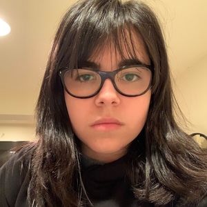 Meet your Posher, Olivia